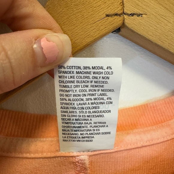 All in Motion Peach Crewneck Sweatshirt Athletic Attire Women’s Size XS - Picture 8 of 11